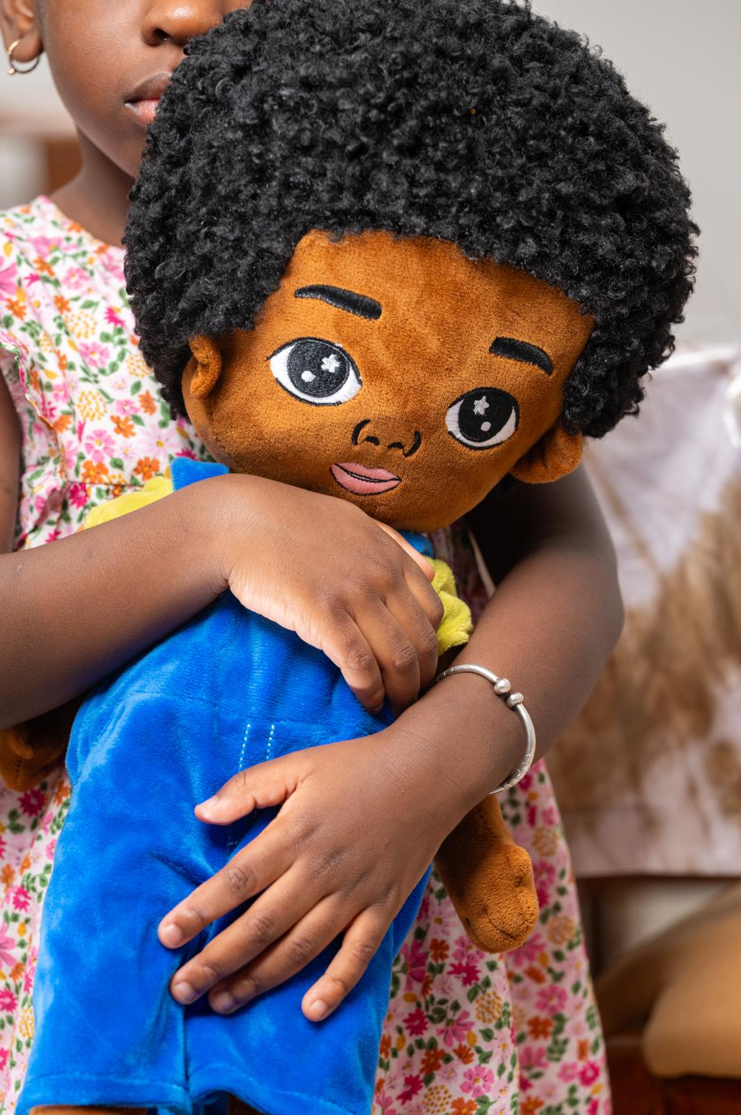 Poupée Noire en Peluche Samba